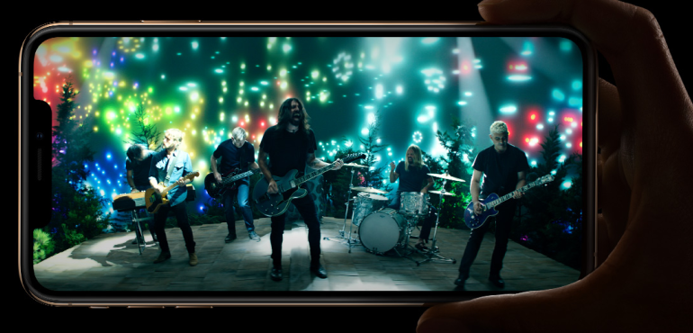 iPhone XS Foo Fighters all screen pack shot