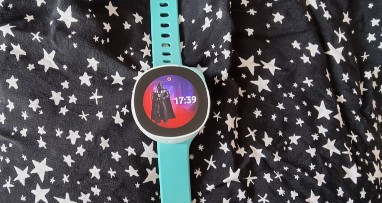 Disney Neo smartwatch Darth Vader