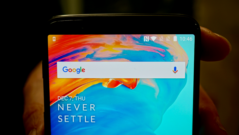 OnePlus 5T top of the screen
