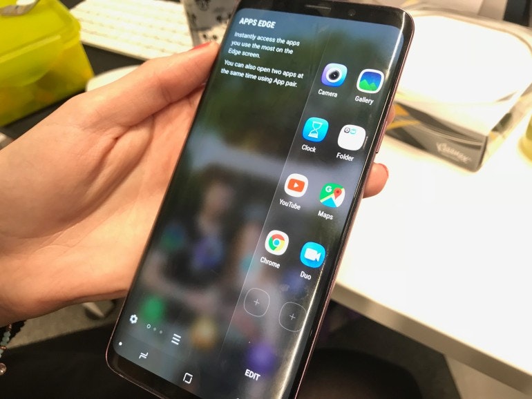 Samsung Galaxy S9 edge screen